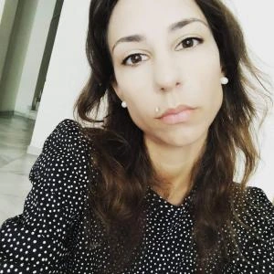 Χονδρομπύλα Ελπίδα - Καθηγήτρια Φυσικής στο instateacher.gr