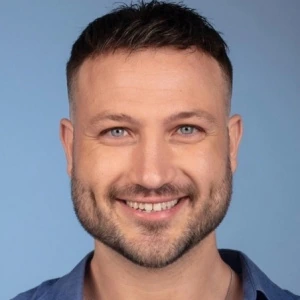 Μανδαλιός Κίμων - Καθηγητής Αγγλικών στο instateacher.gr