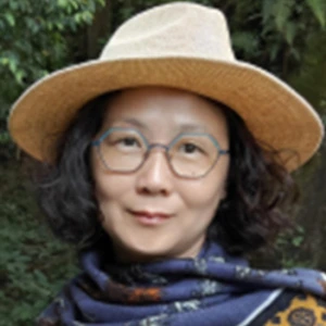 Χουάνγκ Χούι - Καθηγήτρια Κινεζικών στο instateacher.gr