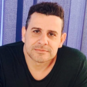 Κατσούλης Παναγιώτης - Καθηγητής Φυσικής στο instateacher.gr