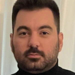 Καραγιάννης Τάσος - Καθηγητής Μηχανών Εσωτερικής Καύσης στο instateacher.gr