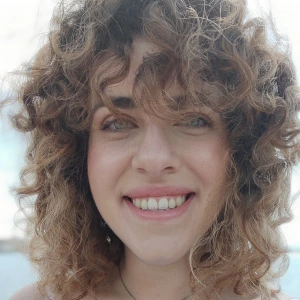 Γερμανού Χρύσα - Καθηγήτρια Μαθηματικών στο instateacher.gr