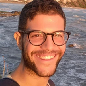 Μίχας Ραδάμανθυς - Δάσκαλος Σύνθεσης στο instateacher.gr