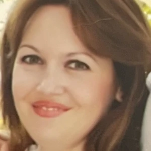 Καλυβιώτη Βασιλική - Καθηγήτρια Γερμανικών στο instateacher.gr