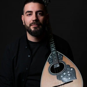 Πετρινιώτης Βαγγέλης - Δάσκαλος Μπαγλαμά στο instateacher.gr