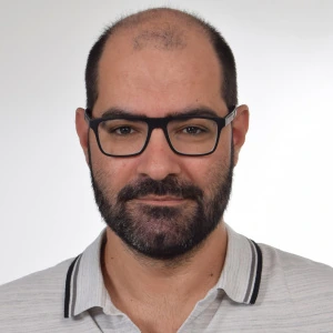 Καραγιάννης Άρης - Καθηγητής Αγγλικών στο instateacher.gr