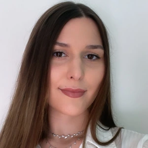 Μανάφα Εύα - Καθηγήτρια Μαθηματικών στο instateacher.gr