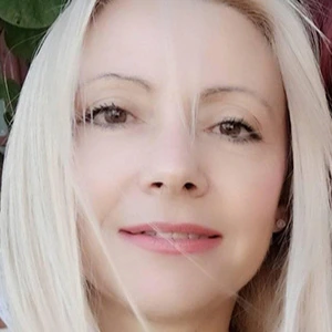 Γαλάνη Έλενα - Καθηγήτρια Αγγλικών στο instateacher.gr
