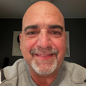 Χριστοδολούλης Γεώργιος - Δάσκαλος Ακουστικής Κιθάρας στο instateacher.gr