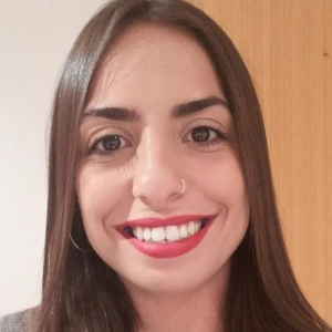 Καράμπελα Στέλλα - Καθηγήτρια Ελληνικής Λογοτεχνίας στο instateacher.gr