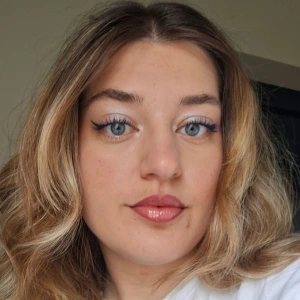 Μπασδέκη Ματούλα - Δασκάλα Πιάνου στο instateacher.gr