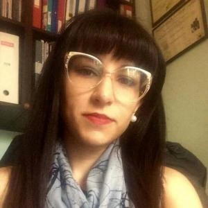 Παπαποστόλου Έλενα - Καθηγήτρια ΑΟΘ (Οικονομικής Θεωρίας) στο instateacher.gr