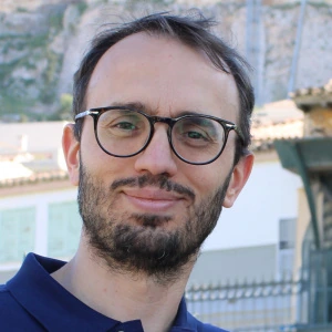 Νικόλαος Μ. - Καθηγητής Διοίκησης Έργων στο instateacher.gr