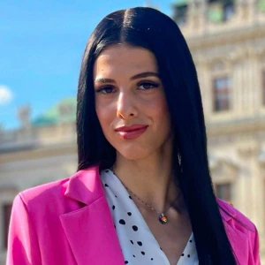 Ρίζου Έλενα - Καθηγήτρια Δημοτικού στο instateacher.gr