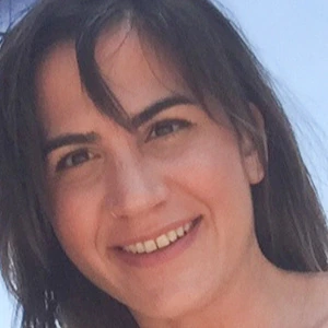 Τζαναβάρα Κατερίνα - Καθηγήτρια Αγγλικών στο instateacher.gr