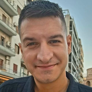 Αφεντούλης Γεώργιος - Καθηγητής Δημοτικού στο instateacher.gr