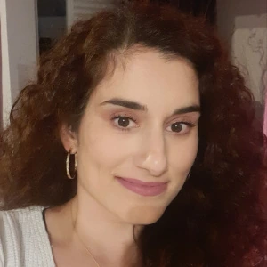 Ματράκα Ζωή - Καθηγήτρια Αγγλικών στο instateacher.gr