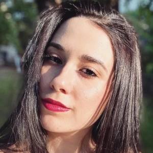 Βελαώρα Χρύσα - Καθηγήτρια Αρχαίων Ελληνικών από Μετάφραση στο instateacher.gr