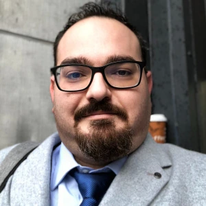 Κλάδος Μανούσος - Καθηγητής SPSS στο instateacher.gr