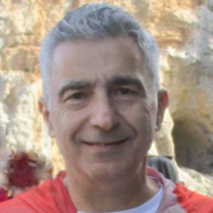 Τσουκαλάς Περικλής - Καθηγητής Φυσικής στο instateacher.gr