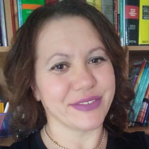 Παπά Ερμελίντα (Μελίνα) - Καθηγήτρια Αγγλικών στο instateacher.gr