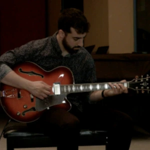 Μονιάκης Αλέξανδρος - Δάσκαλος Ακουστικής Κιθάρας στο instateacher.gr