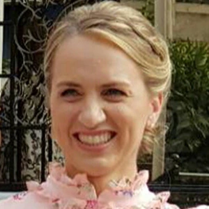 Οικονόμου Μαρία - Καθηγήτρια Κοινωνιολογίας στο instateacher.gr