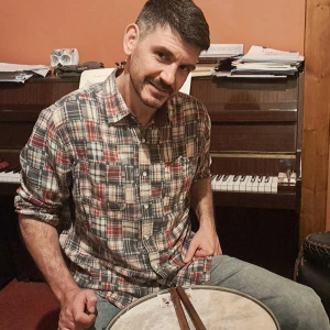 Πλούταρχος Τ. - Δάσκαλος Drums στο instateacher.gr