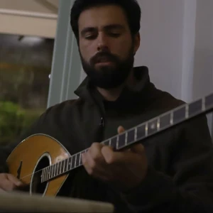 Λαζαρίνης Βασίλης - Δάσκαλος Μπουζουκιού στο instateacher.gr