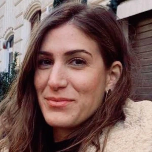 Τσαπικούνη Κατερίνα - Καθηγήτρια Δημιουργικής Απασχόλησης στο instateacher.gr