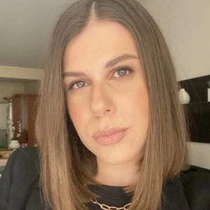 Δάμου Ελένη - Καθηγήτρια Ιστορίας στο instateacher.gr