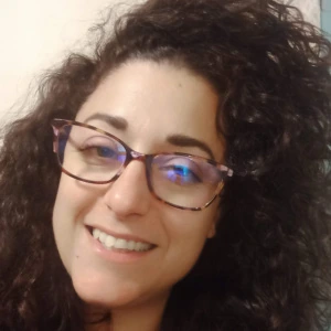 Καραμπασιάδου Ειρήνη - Καθηγήτρια Γαλλικών στο instateacher.gr