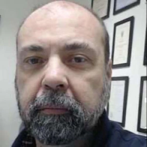 Καραπάνος Νικόλαος - Καθηγητής Γερμανικών στο instateacher.gr