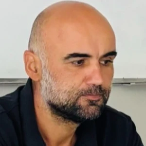 Ζάρος Νικόλαος - Καθηγητής Φυσικής στο instateacher.gr
