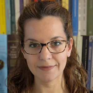 Καρανικόλα Ειρήνη - Καθηγήτρια Αρχαίων Ελληνικών στο instateacher.gr