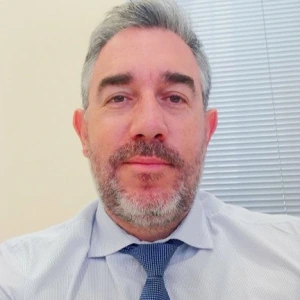 Ντιλιακός Κωνσταντίνος - Καθηγητής ΑΟΘ (Οικονομικής Θεωρίας) στο instateacher.gr