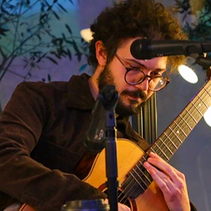 Βασιλείου Θέμης - Δάσκαλος Σολφέζ στο instateacher.gr