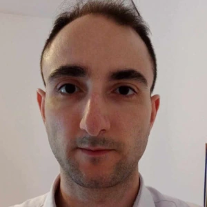 Μπαμπανέλος Τάσος - Καθηγητής Αγορών Χρήματος και Κεφαλαίου στο instateacher.gr