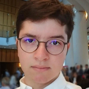 Νικολόπουλος Κωνσταντίνος - Καθηγητής Μακροοικονομίας στο instateacher.gr