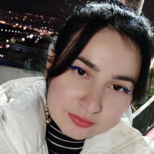 Κοτζάι Μανιόλα - Καθηγήτρια Μαθηματικών στο instateacher.gr