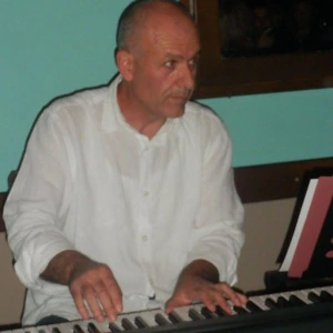 Κωστίδης Σωτήριος - Δάσκαλος Αρμονίου στο instateacher.gr