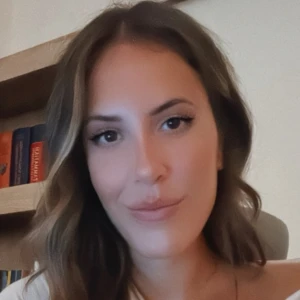 Παπαδάκη Ξένια - Καθηγήτρια Ιστορίας στο instateacher.gr