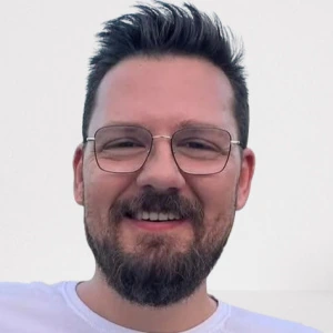 Παπαδάκης Χρήστος - Καθηγητής Πληροφορικής στο instateacher.gr