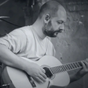 Πιτσάνης Άκης - Δάσκαλος Κιθάρας στο instateacher.gr