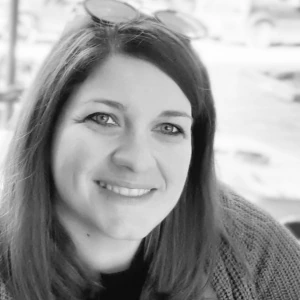 Μπατσίλα Ελένη - Καθηγήτρια Έκθεσης στο instateacher.gr