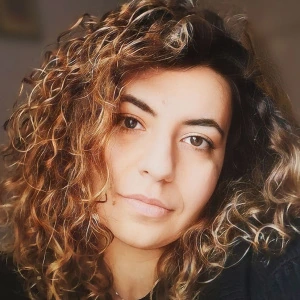 Πιπεράρη Ιφιγένεια - Καθηγήτρια Αγγλικών στο instateacher.gr