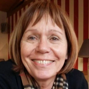 Τσόμπου Ελένη - Καθηγήτρια Γαλλικών στο instateacher.gr