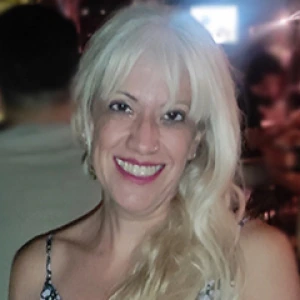 Κουσκουμπέκου Δήμητρα - Καθηγήτρια Αγγλικών στο instateacher.gr