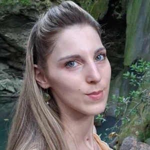 Ντεληφιλιππίδη Μαρία Ελένη - Καθηγήτρια Αρχαίων Ελληνικών από Μετάφραση στο instateacher.gr