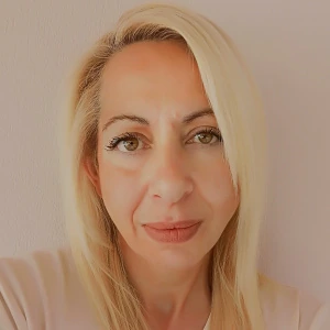 Καρατάσου Αννίτα - Καθηγήτρια Μαθηματικών στο instateacher.gr